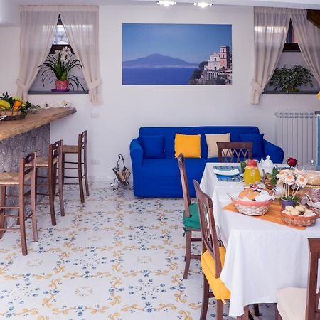 Vivere A Colori Vico Equense Eksteriør bilde