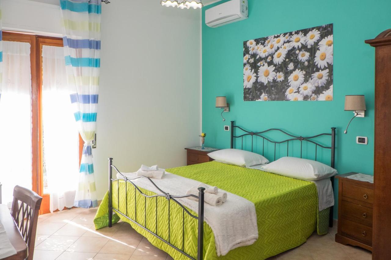 Vivere A Colori Vico Equense Eksteriør bilde